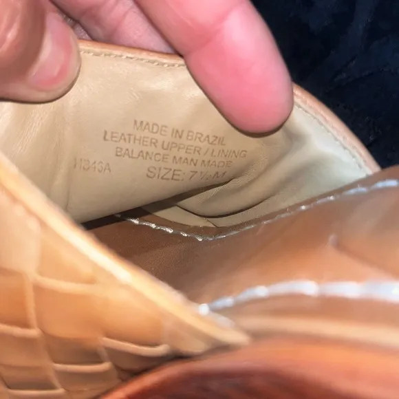 Bernardo Women's Tan Woven Platform Sandals