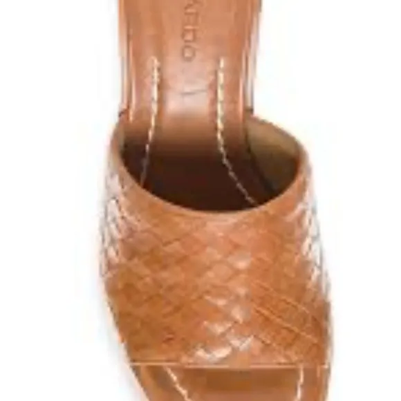 Bernardo Women's Tan Woven Platform Sandals
