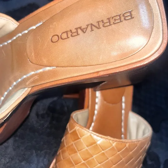 Bernardo Women's Tan Woven Platform Sandals