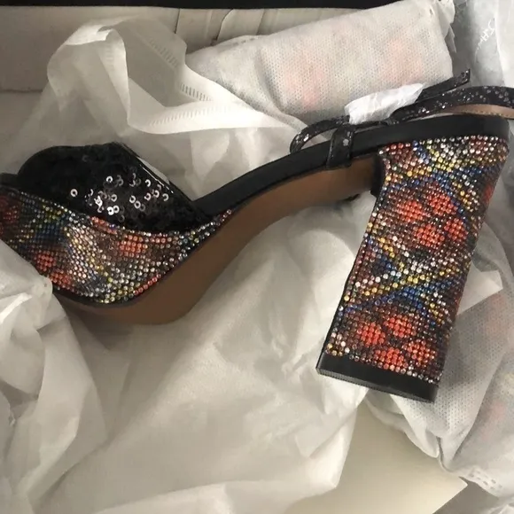 Betsey Johnson Alaia Shoes Plaid Print Platform Sandal NIB 7