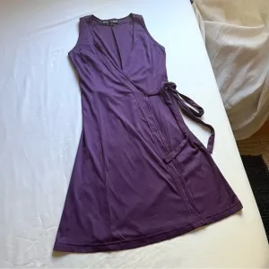 BETSEY JOHNSON vintage plum purple knit sleeveless mini wrap dress