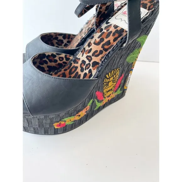 Bettie Page Tiki Klee Platform Wedge Sandals