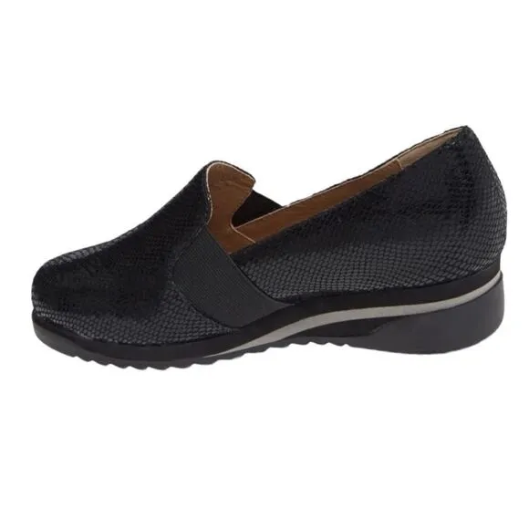 Bettye Muller Concept Women's Black Tropic Platform Wedge Leather Shoes Size 6.5