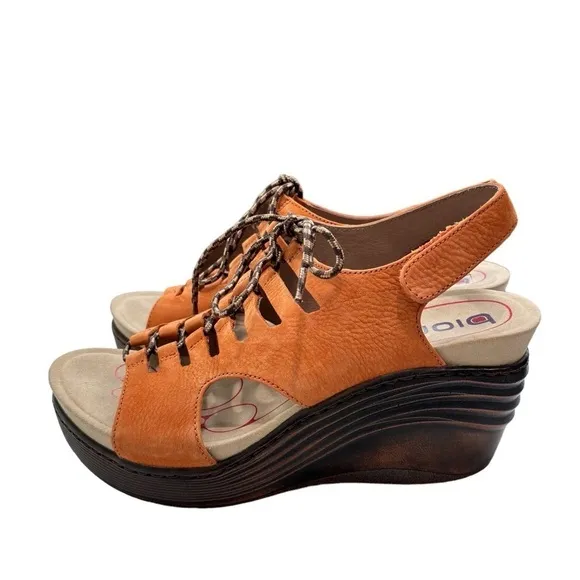 Bionica Women's Ghillie Sirus Wedge Leather Sandals Platform Sz 8 Rust Color NEW