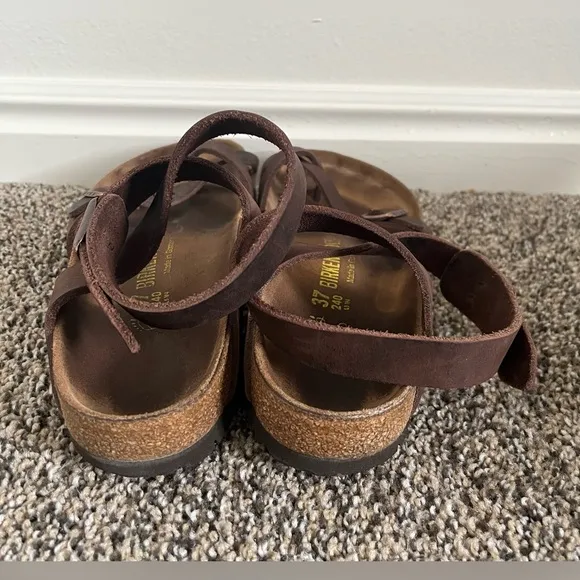 Birkenstock Women's Yara Habana Oiled Sandal Brown Size 37 EU / 6 - 6 1/2 US