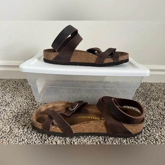 Birkenstock Women's Yara Habana Oiled Sandal Brown Size 37 EU / 6 - 6 1/2 US