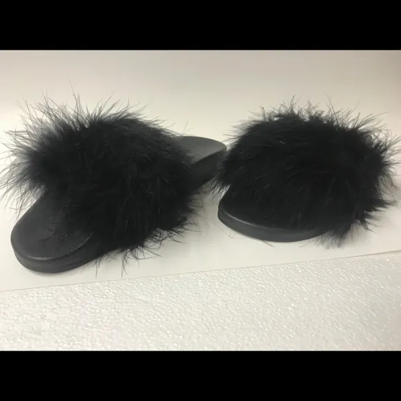 Black fluffy feather fur Australia Luxe slippers slides new in box size 9 NIB
