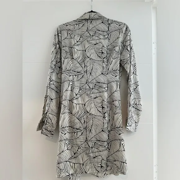 Blush black &amp; white long sleeve leaf pattern business casual modern dress NWT M