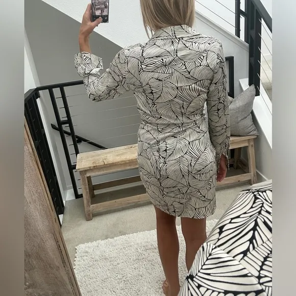 Blush black &amp; white long sleeve leaf pattern business casual modern dress NWT M