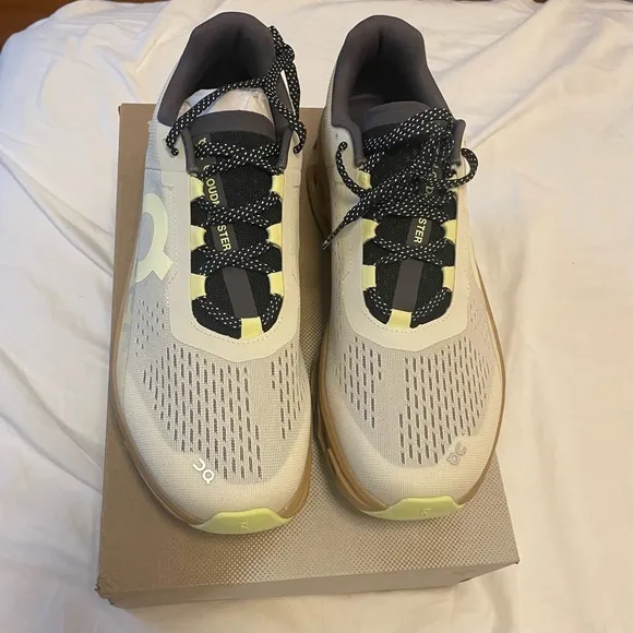 BNIB!  Men’s On Running Cloudmonster in cream &amp; dune.  Size 11.5
