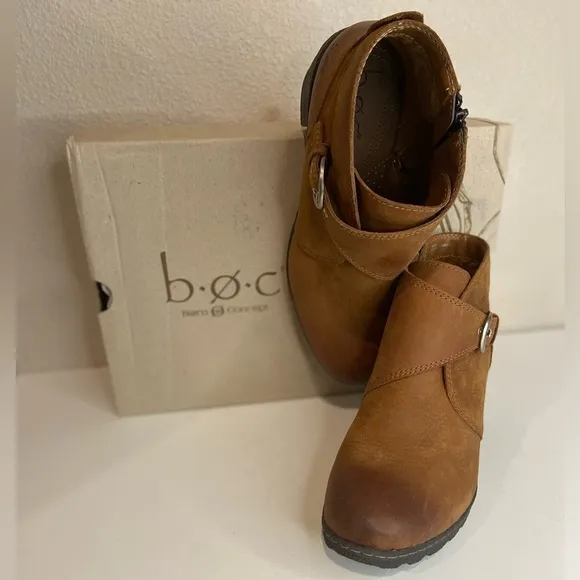 B.O.C~Born Concept~NIB~Cognac Distressed Leather Ankle Boots~Block Heel~Size 10