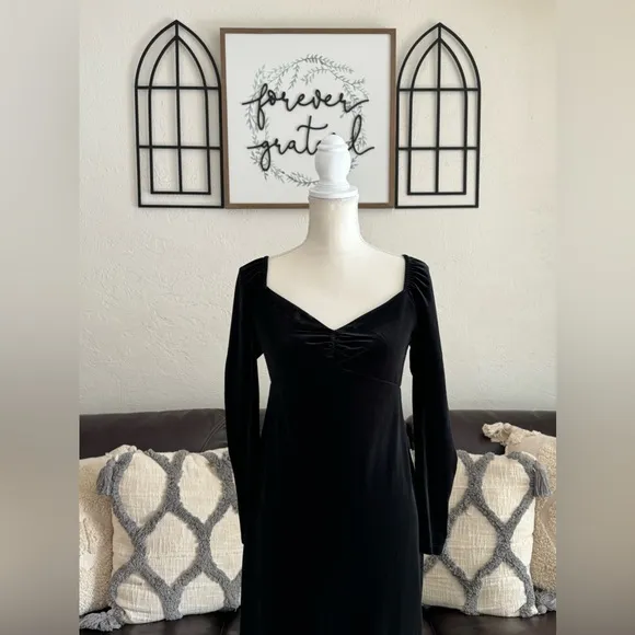 Boden Sweetheart Black Velvet Jersey Midi Dress Size 4P Holiday Classic Boho