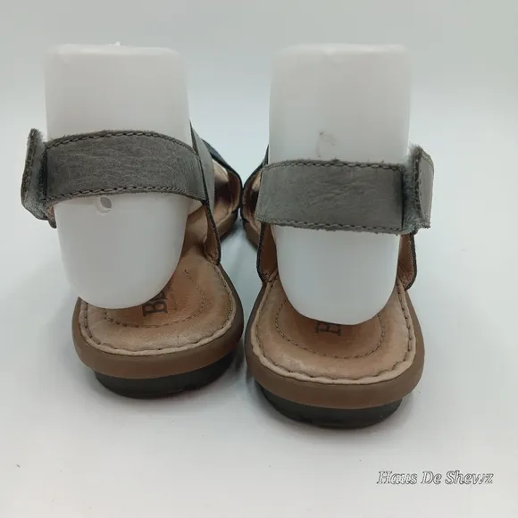 Born fleet sandals sz 8