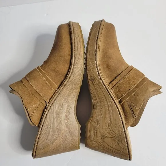 BORN Leather Nola Platform Comfort Clogs Women Size 9