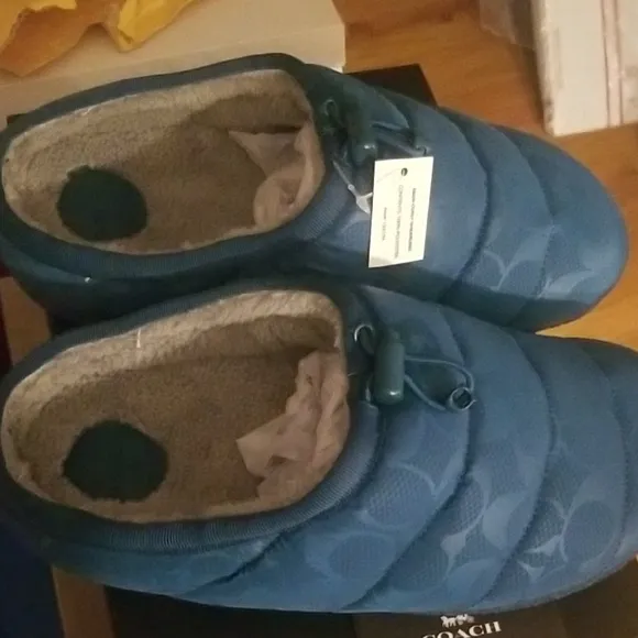 Brand new In Box!COACH Quilted Blue RACHELLE LAGOON Slippers.