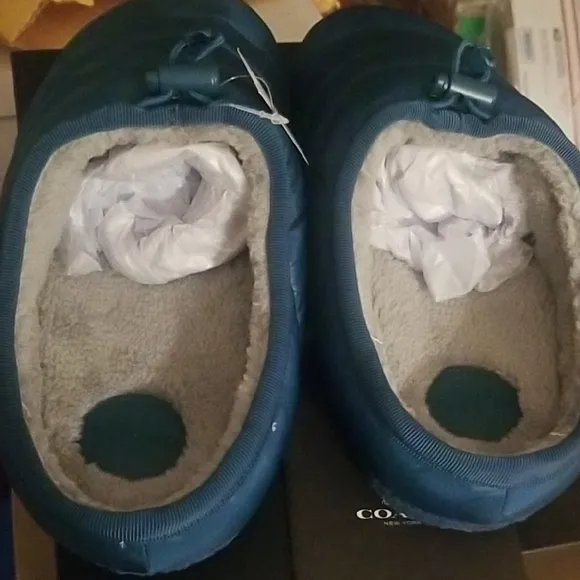 Brand new In Box!COACH Quilted Blue RACHELLE LAGOON Slippers.