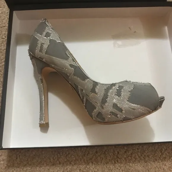 Brand new peep-toe shoes