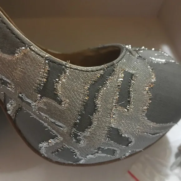 Brand new peep-toe shoes