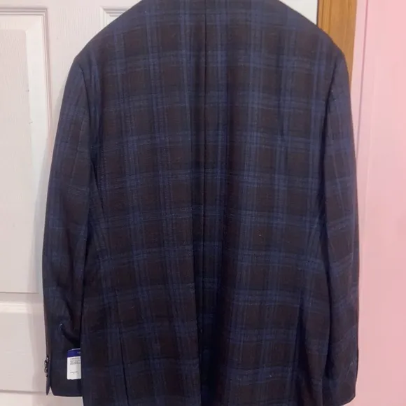 BRAND NEW Tommy Hilfiger Modern Fit Sport Coat Burgundy Plaid Mens Wearhouse