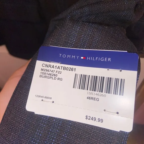 BRAND NEW Tommy Hilfiger Modern Fit Sport Coat Burgundy Plaid Mens Wearhouse