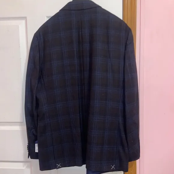 BRAND NEW Tommy Hilfiger Modern Fit Sport Coat Burgundy Plaid Mens Wearhouse