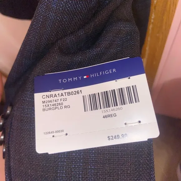BRAND NEW Tommy Hilfiger Modern Fit Sport Coat Burgundy Plaid Mens Wearhouse