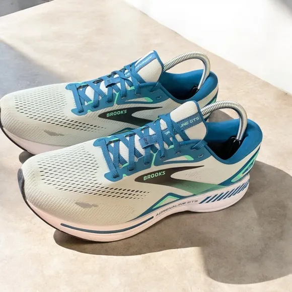 Brooks Adrenaline GTS 23 Running Shoes Lightweight Cushioning Size 10.5 new