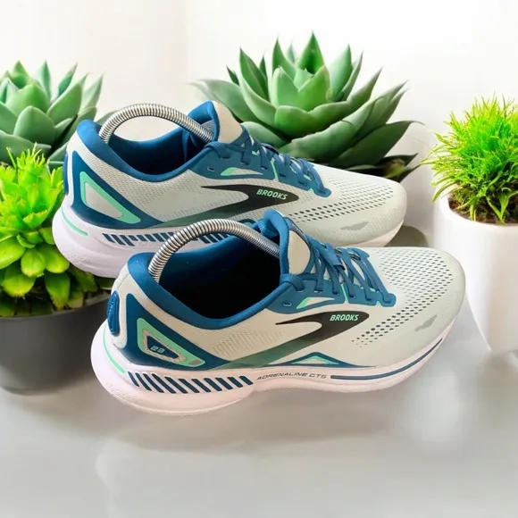 Brooks Adrenaline GTS 23 Running Shoes Lightweight Cushioning Size 10.5 new