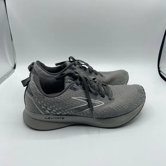 Brooks Gray Athletic Running Shoes with Breathable Mesh