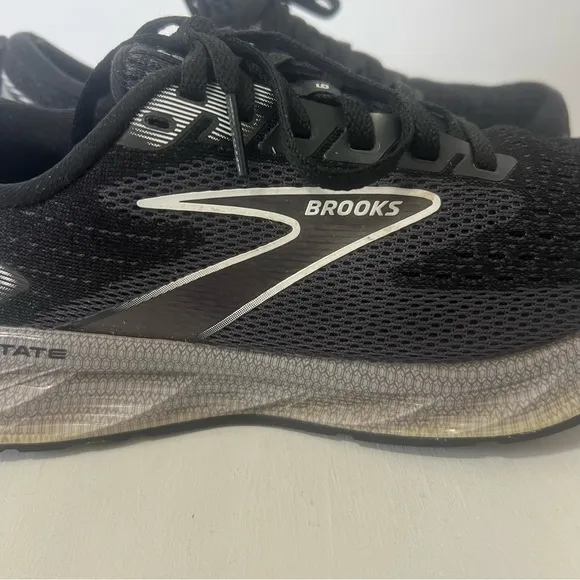 Brooks Levitate 6 Black Athletic Walking Running Shoes Size 6.5