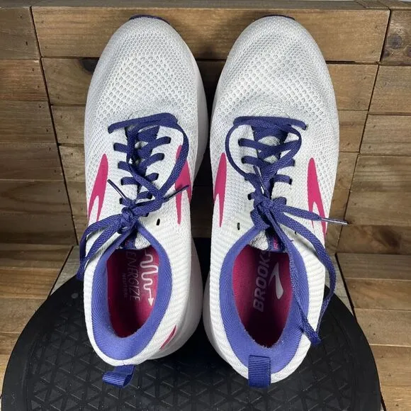 Brooks Revel 5 Running Shoe White Pink Womens Size 9.5 Lace Up Athletic Shoes