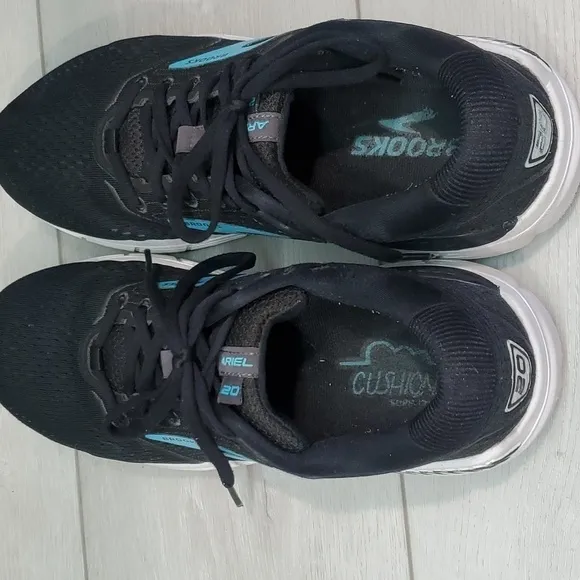 Brooks Womens Ariel 20 Athletic Running Sneakers shoes sz 10 Medium B