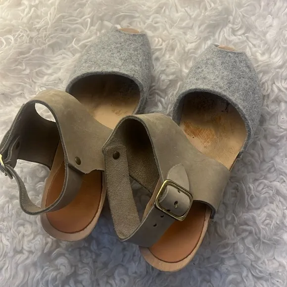 Bryr Women's Gray Clogs Sandals size 36 US 6
