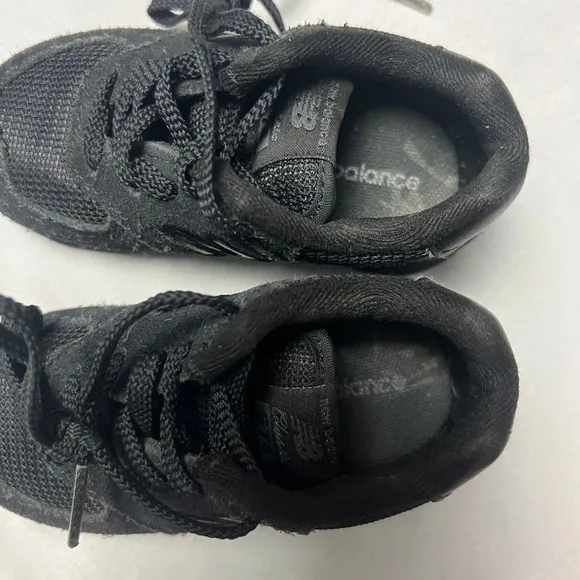 Bundle of 2 New Balance 574 Sneakers Toddler Classic Everyday Shoes Size 6 US