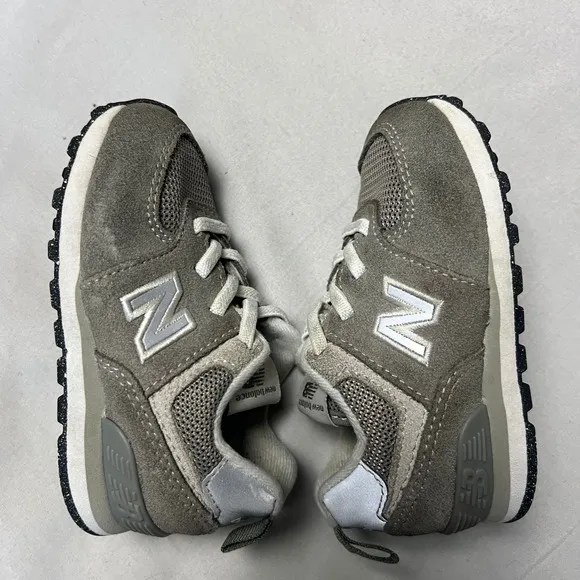 Bundle of 2 New Balance 574 Sneakers Toddler Classic Everyday Shoes Size 6 US