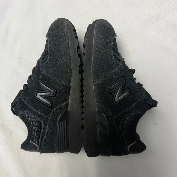 Bundle of 2 New Balance 574 Sneakers Toddler Classic Everyday Shoes Size 6 US