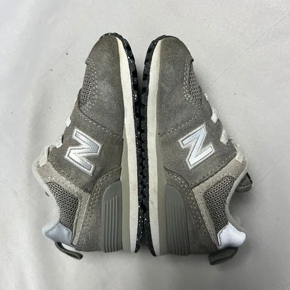 Bundle of 2 New Balance 574 Sneakers Toddler Classic Everyday Shoes Size 6 US