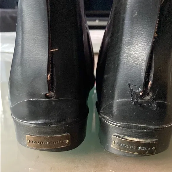 Burberry Black Rain boots  ☔️ / Horseback Boots 39- fits 8- 8.5
