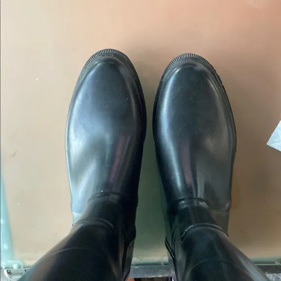 Burberry Black Rain boots  ☔️ / Horseback Boots 39- fits 8- 8.5