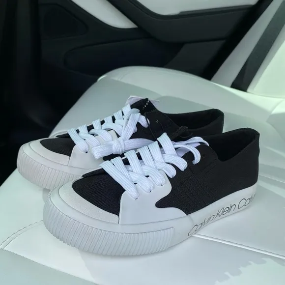 Calvin Klein Black &amp; White Logo Lauri Sneakers