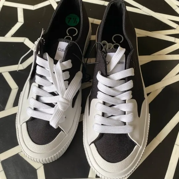 Calvin Klein Black &amp; White Logo Lauri Sneakers