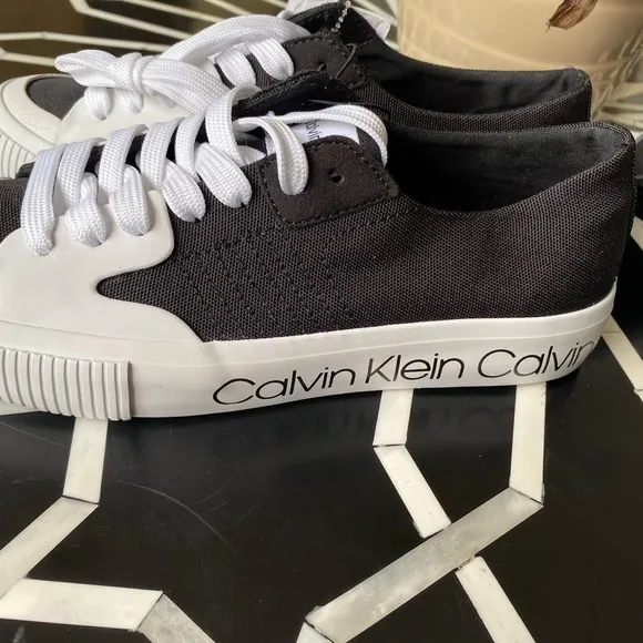 Calvin Klein Black &amp; White Logo Lauri Sneakers