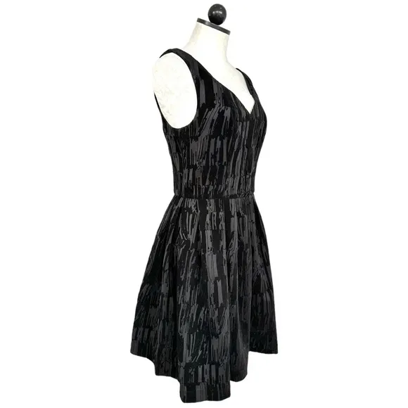 Calvin Klein Black Velvet Burn-Out Fit &amp; Flare Dress V-Neck Sleeveless Size 6