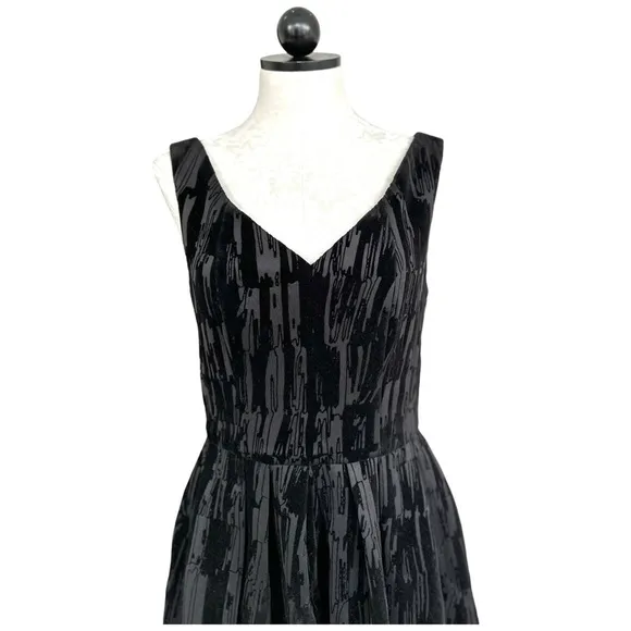 Calvin Klein Black Velvet Burn-Out Fit &amp; Flare Dress V-Neck Sleeveless Size 6