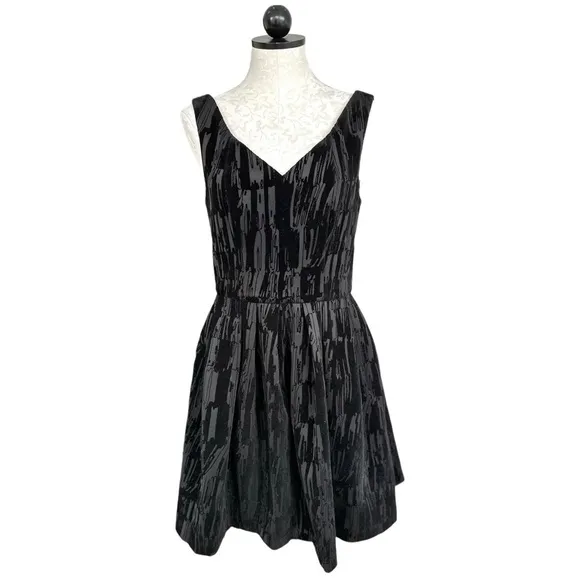 Calvin Klein Black Velvet Burn-Out Fit &amp; Flare Dress V-Neck Sleeveless Size 6