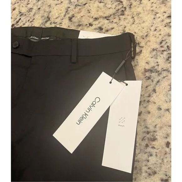 Calvin Klein Men's Modern Fit Dress Pant