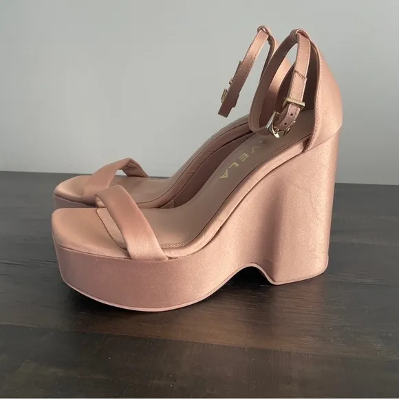 Carvela Nude Beige Sculpt Platform Wedge Satin Sandals Heels Shoes 38.5 NEW