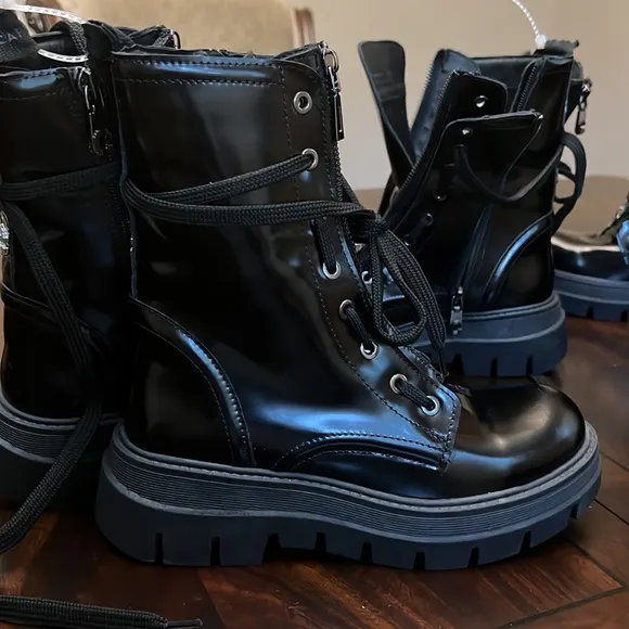 Carvela Strategy 2 lace-up boots By Kurt Geiger.