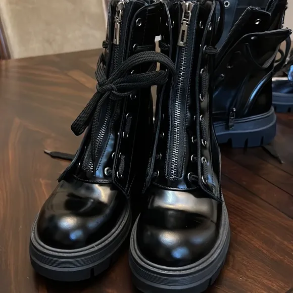 Carvela Strategy 2 lace-up boots By Kurt Geiger.