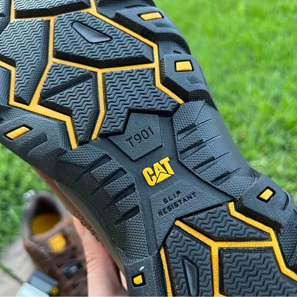 Caterpillar Men's Work Shoes 10.5 Argon composite toe
